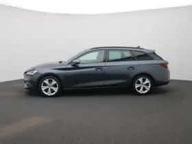 SEAT Leon (2022) thumbnail 4