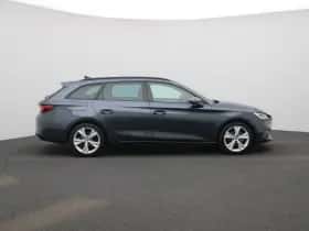 SEAT Leon (2022) thumbnail 6