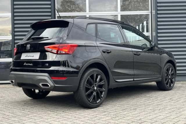 SEAT Arona (2025) thumbnail 3