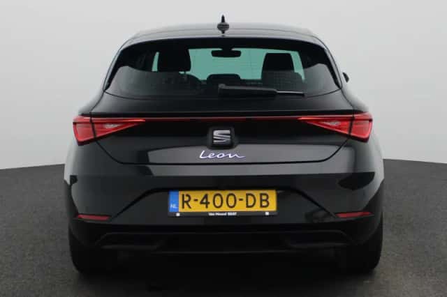 SEAT Leon (2022) thumbnail 5
