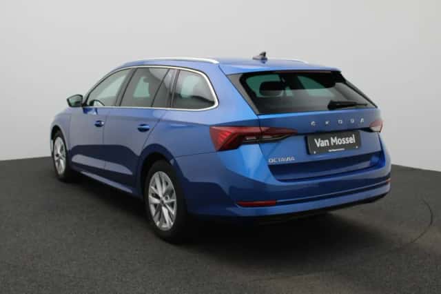 Škoda Octavia (2024) thumbnail 2