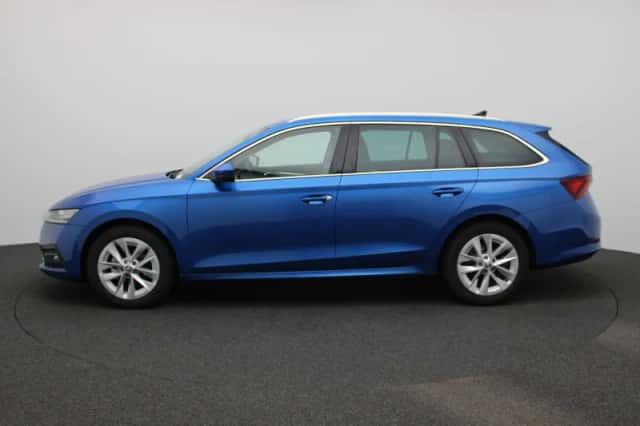Škoda Octavia (2024) thumbnail 4