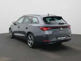 SEAT Leon (2025) thumbnail 2