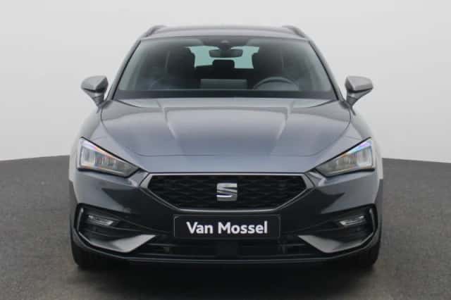 SEAT Leon (2025) thumbnail 3