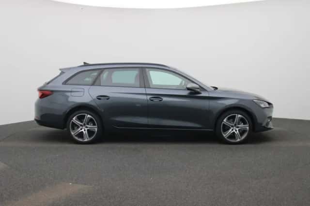 SEAT Leon (2025) thumbnail 6