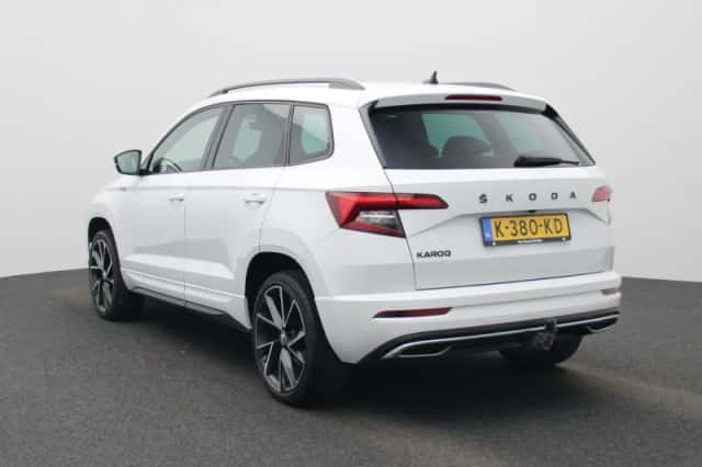 Škoda Karoq (2021) thumbnail 2