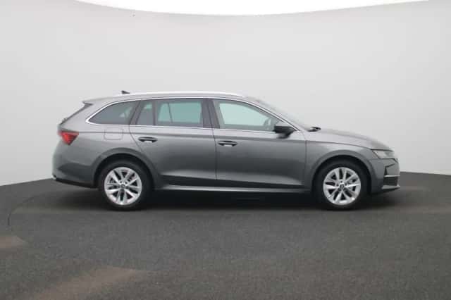 Škoda Octavia (2025) thumbnail 6