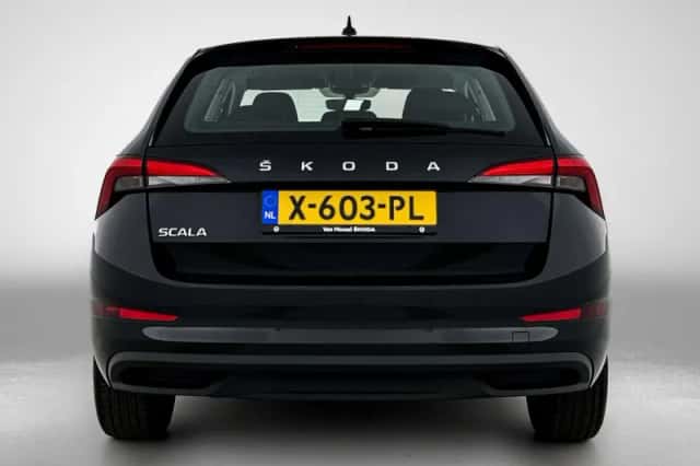 Škoda Scala (2023) thumbnail 3
