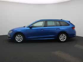 Škoda Octavia (2024) thumbnail 4
