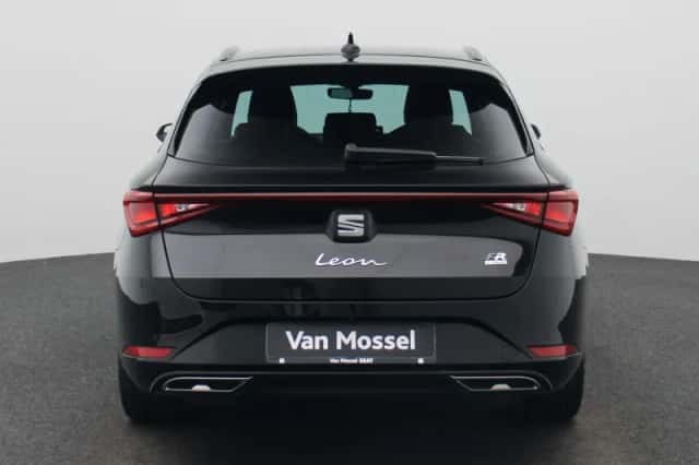 SEAT Leon (2025) thumbnail 5
