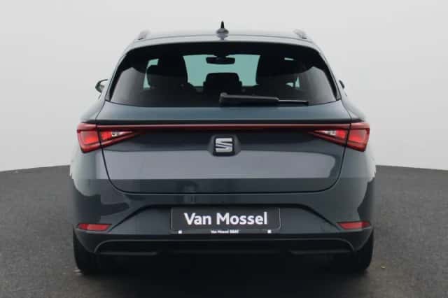 SEAT Leon (2025) thumbnail 5