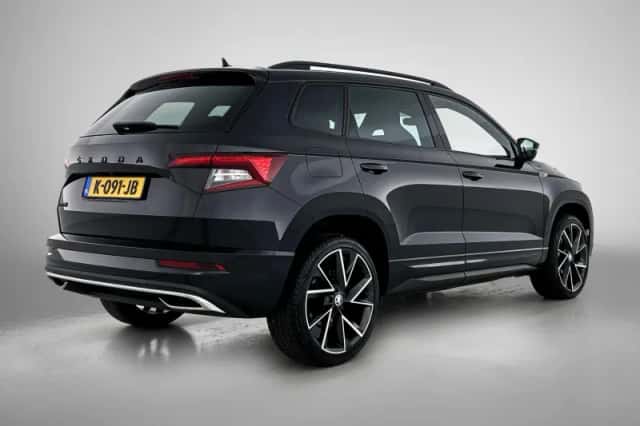 Škoda Karoq (2021) thumbnail 4