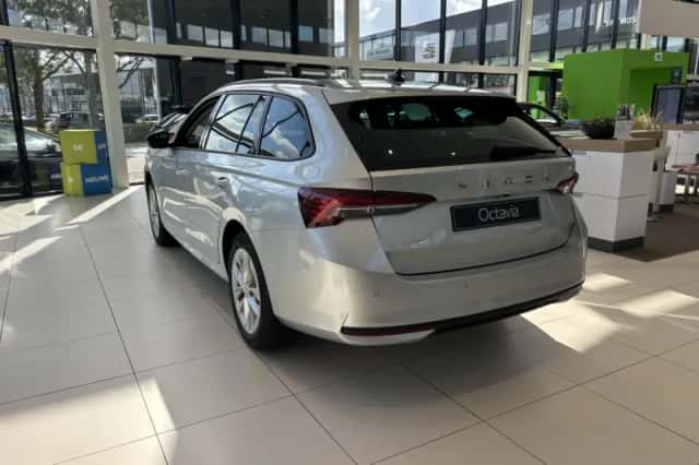 Škoda Octavia (2025) thumbnail 3