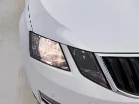 Škoda Octavia (2019) thumbnail 14