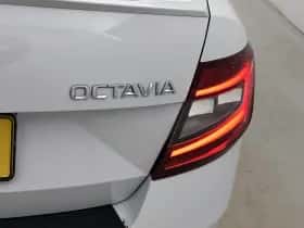 Škoda Octavia (2019) thumbnail 15