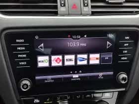 Škoda Octavia (2019) thumbnail 7