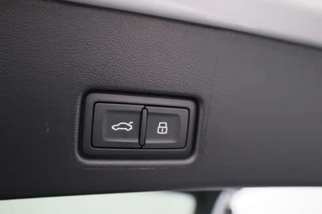 Audi Q4 (2025) thumbnail 12