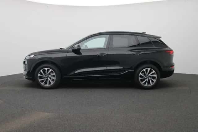 Audi Q6 e-tron (2025) thumbnail 4