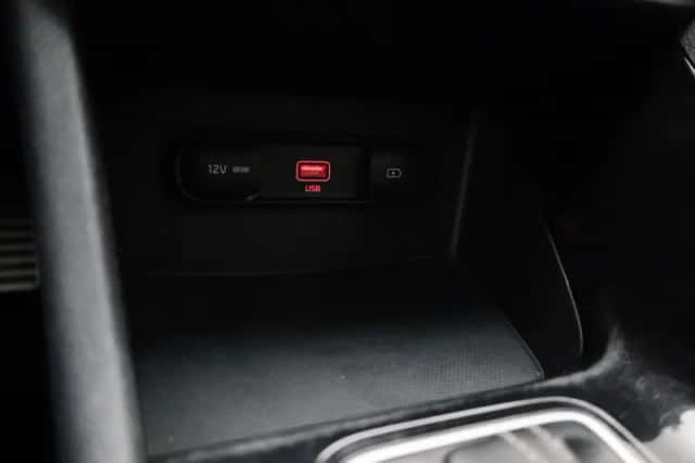 Kia Niro (2021) thumbnail 24