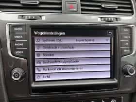 Volkswagen E-Golf (2015) thumbnail 9
