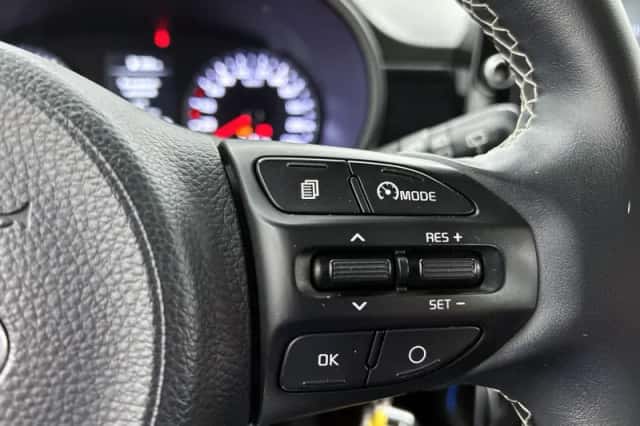 Kia Picanto (2021) thumbnail 6
