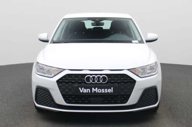 Audi A1 (2022) thumbnail 2