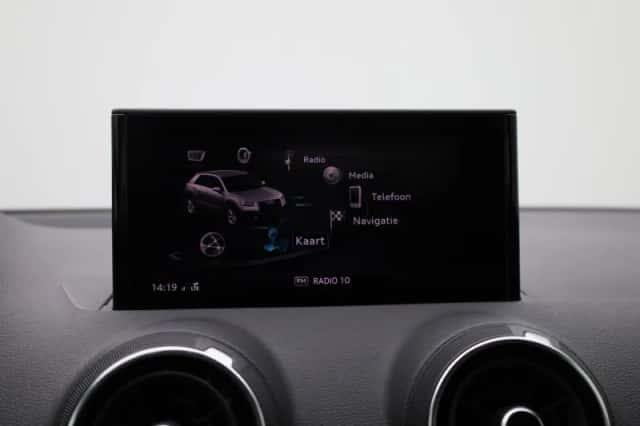Audi Q2 (2022) thumbnail 14