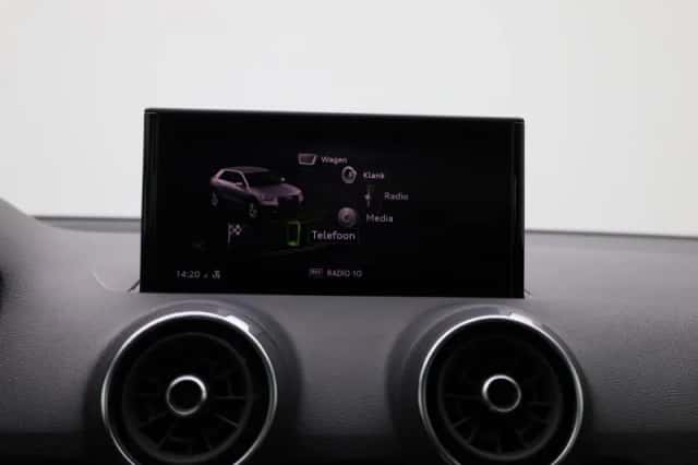 Audi Q2 (2022) thumbnail 21