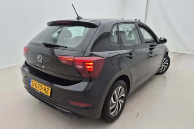 Volkswagen Polo (2023) thumbnail 2