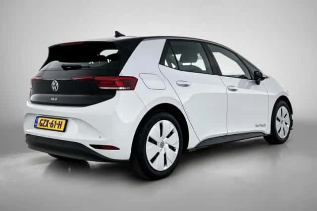 Volkswagen ID.3 (2025) thumbnail 4