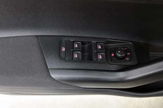 Volkswagen Polo (2020) thumbnail 30