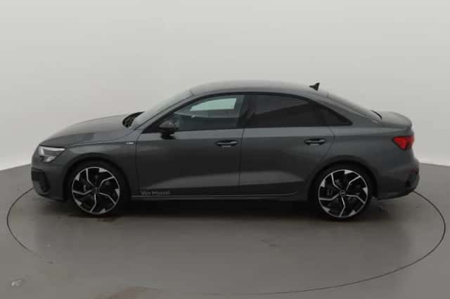 Audi A3 (2022) thumbnail 2