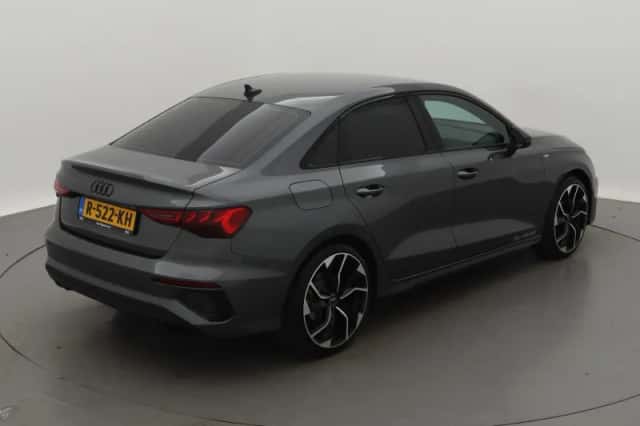Audi A3 (2022) thumbnail 3