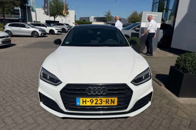 Audi A5 (2020) thumbnail 2