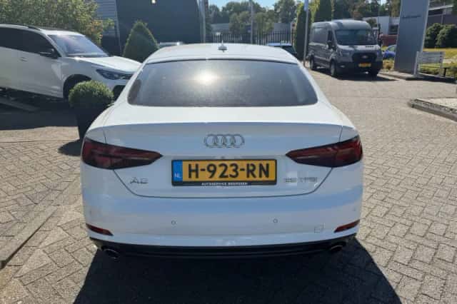 Audi A5 (2020) thumbnail 5