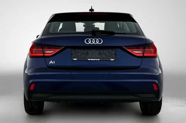Audi A1 (2025) thumbnail 3