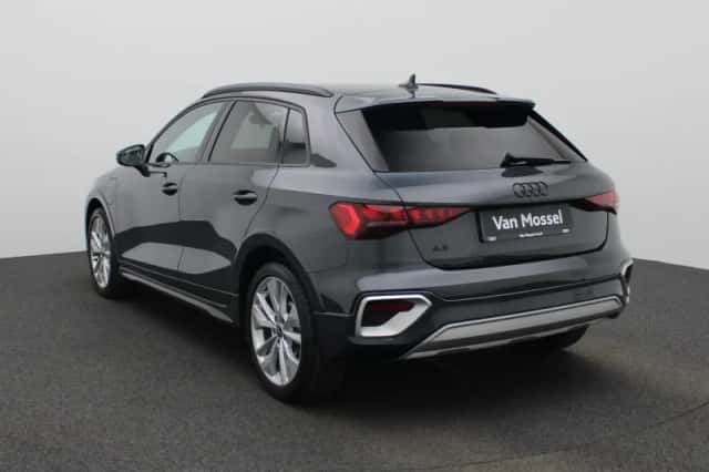 Audi A3 (2025) thumbnail 2