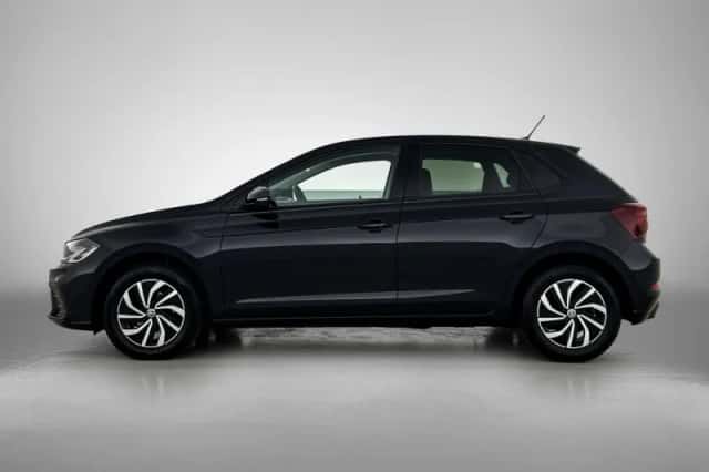 Volkswagen Polo (2023) thumbnail 2
