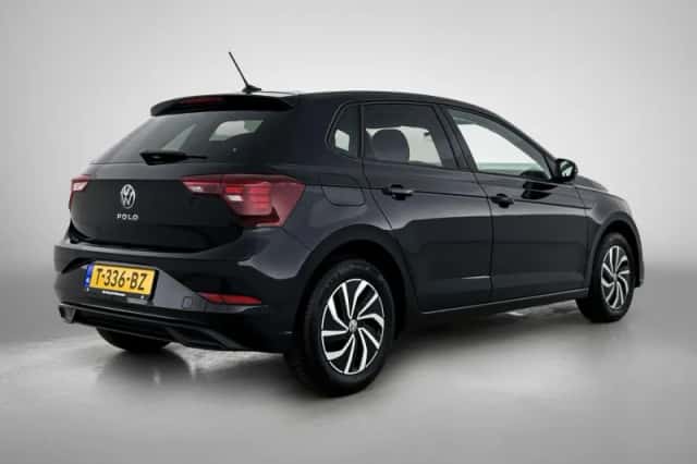 Volkswagen Polo (2023) thumbnail 4