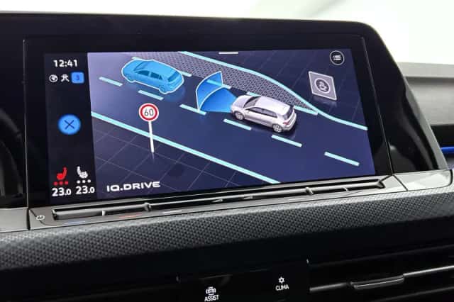 Volkswagen Golf (2021) thumbnail 17