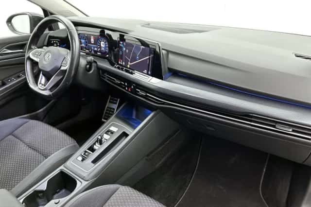 Volkswagen Golf (2021) thumbnail 25