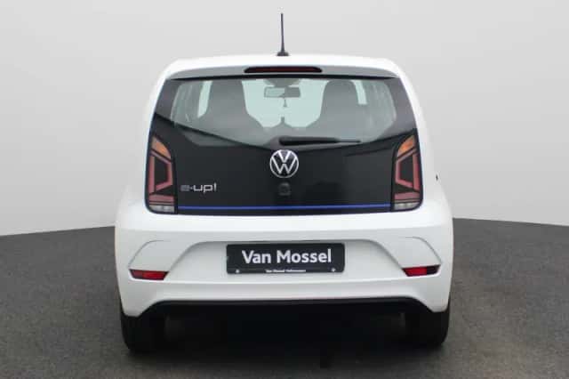 Volkswagen E-up! (2021) thumbnail 5