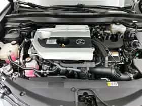 Lexus UX (2019) thumbnail 38