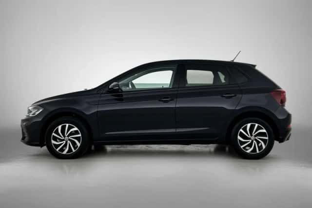 Volkswagen Polo (2023) thumbnail 2