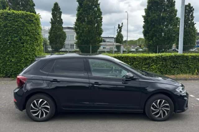 Volkswagen Polo (2023) thumbnail 2