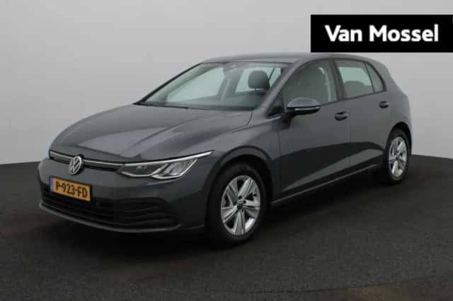Volkswagen Golf (2021) thumbnail 1