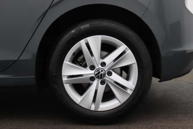 Volkswagen Golf (2021) thumbnail 14