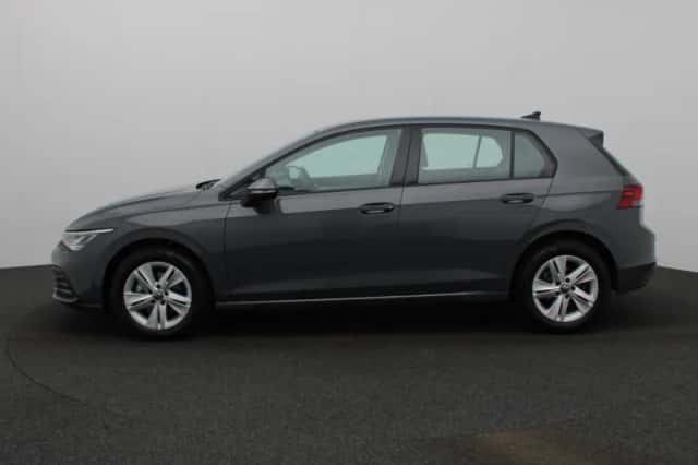 Volkswagen Golf (2021) thumbnail 4
