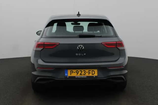 Volkswagen Golf (2021) thumbnail 5