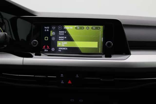 Volkswagen Golf (2021) thumbnail 8
